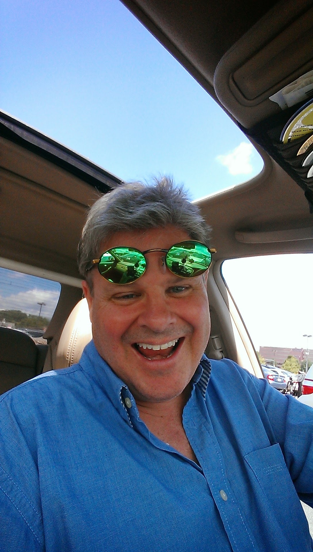 Ken selfie in car with sunglasses